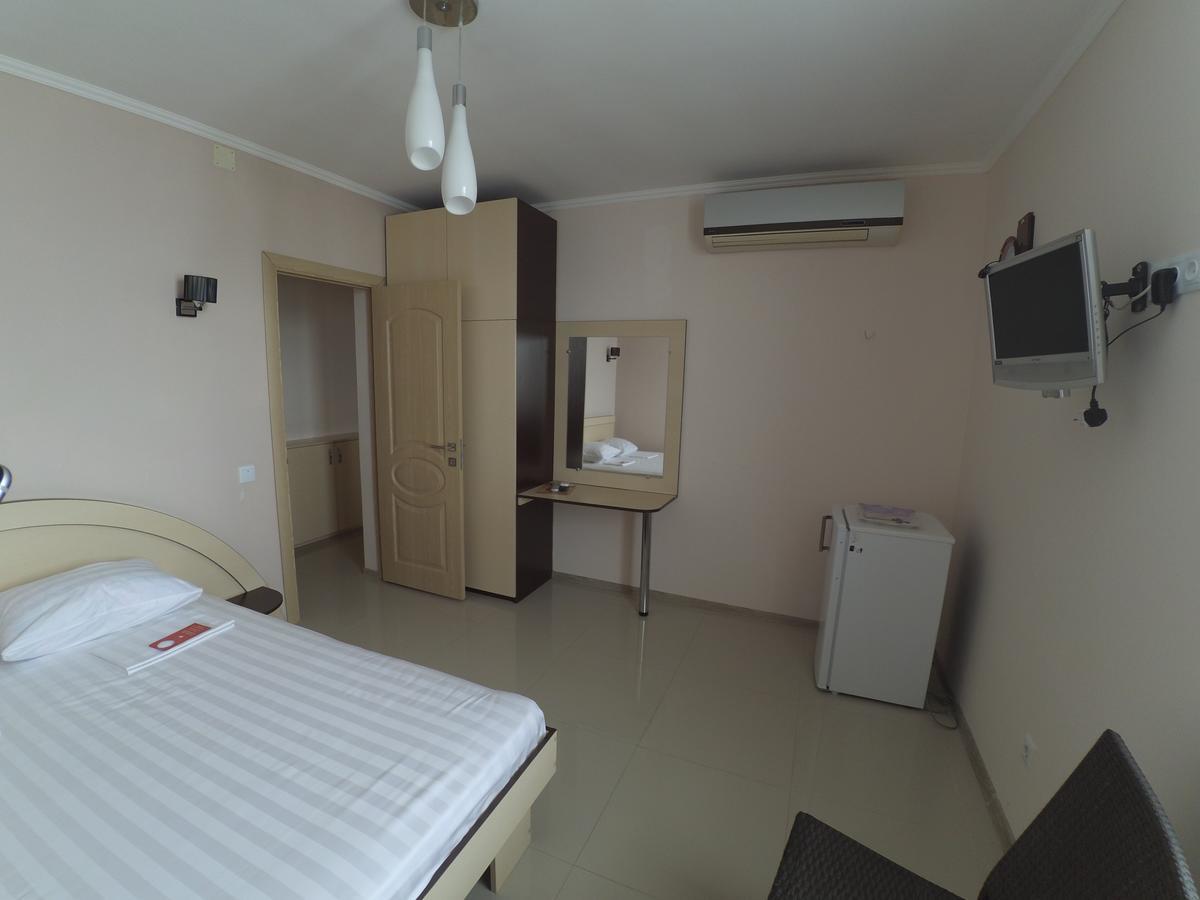 Asteria Hotel Odessa Buitenkant foto